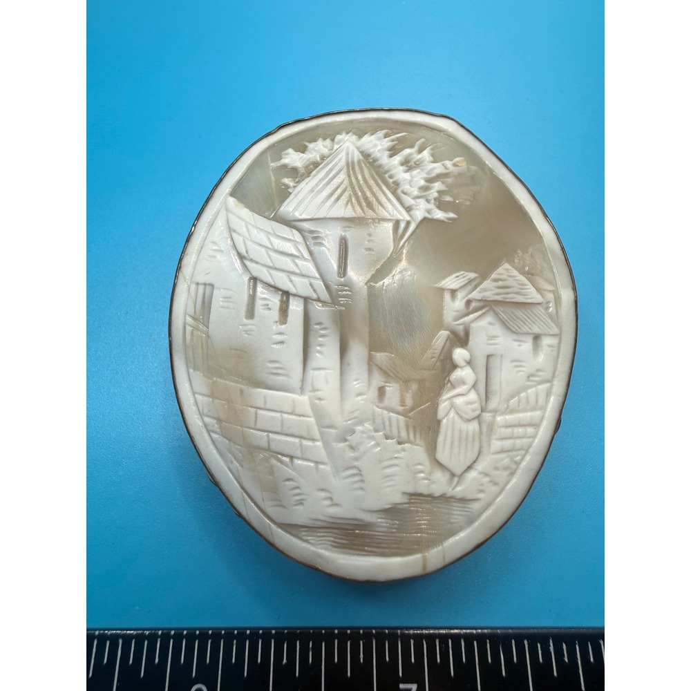 Antique Shell‎ Cameo Brooch Margaret at the Well Village Scene Gold Tone 2.25"